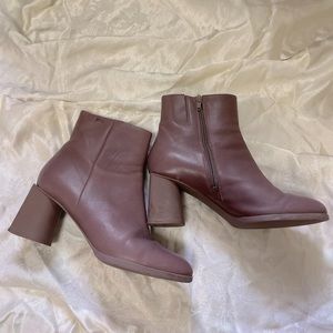 Camper mauve Lea high heeled ankle boots size 41